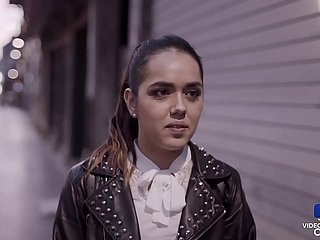 Mariska، سے Aime pimenter SA Vie کی sexuelle avec بیٹے مری