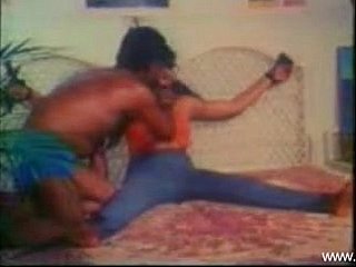 مالو مرتبطة وفي فيلم