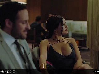 Paulina Gaitan Adegan Film Topless dan Erotis