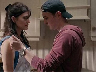كلير كاهان في الخادمة (2014)