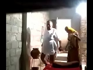 Индийский старик, чертовски Рэнди