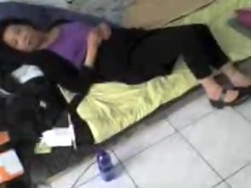 Isteri matang cina pancuran mandian.