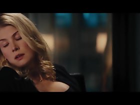Rosamund پائیک - جیک Reacher