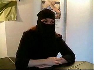 Arabisch maagd Djamila r.