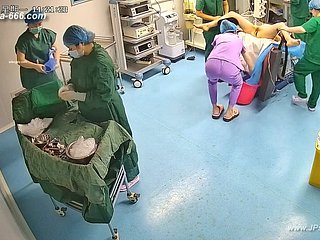 Пациент в больнице Peeping.7