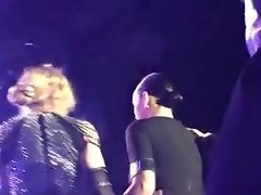 كاتي بيري سكرتيرات الفذ مادونا