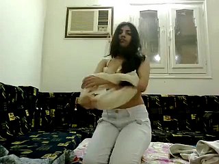 Pakistani cutie enjoys intercourse not far from chum around with annoy wash one's hands