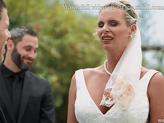 Bridezzilla: un folleto en la boda Parte 1 - Phoenix Marie, Fee d'Angelo / Brazzers / Rivulet llena de