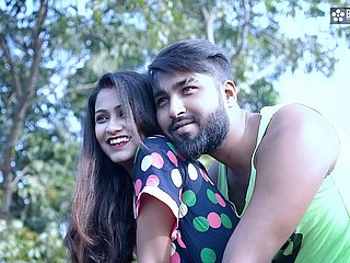Pati ke chhote bhai apne hi nai nawalee bhabhi ko etkileme karke chodne ka maja luta gibe ghar pe bhaiya nahi tha