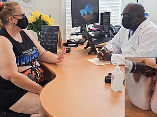 黒人の医者が文字通り私のすべての問題を叩きました！