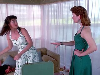 Gretchen Mol - หน้า Bettie ที่มีชื่อเสียง
