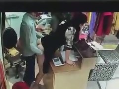 老板发生性关系在中国收银机后面的员工