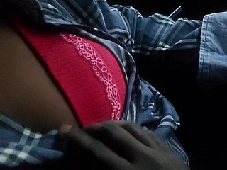 Berseronok di dalam kereta di tempat awam - Bahagian 1