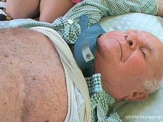 Mint faced white-headed teen Kristyna B gives a habitual user close to ancient pater