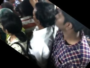 Gran culo a tientas épica niña en tutor de Madrás. NO SRTA