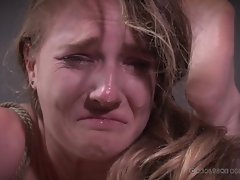 polar vraie douleur, véritable humiliation ... l'esclavage en temps réel