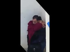 公共の場でアラブヒジャーブモロッコキス