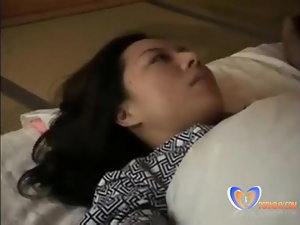 tío perverso es en interés de su MILF japonesa
