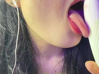 Xiaoru, yakında uyan. Anne ve üvey babanın evlilik yıldönümleri için yeni oyuncaklar. AiDian'dan özel ASMR avantajları. Daha fazla bilgi için
