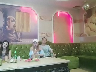 chinesische ktv versaute Gruppensex sitzende Catholic 4p