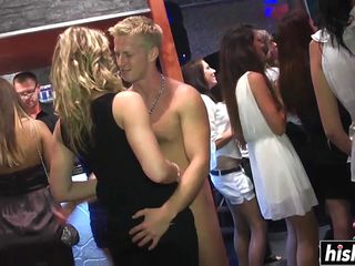 babes partito amano farsi scopare duro