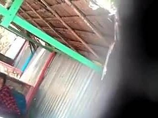 indonésio - ngintip jilbaber yg susunya dihisap